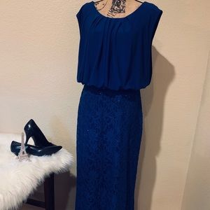 Beautiful dress❌SOLD🚫